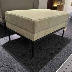 Hocker Glove Pure Jr 8950 Stoff Plutone Grün Gestell Massive Buche Schwarz Lackiert