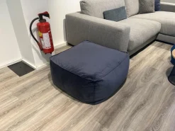 Hocker Noppa 7239 Stoff Velvet Navy Blau