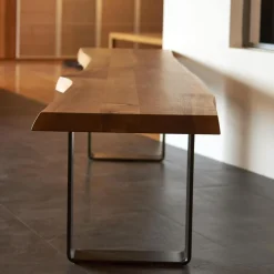 Holzbank Nussbaum Gestell Metall Schwarz