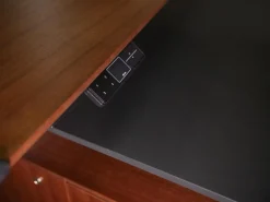 Keypiece Communication Desk Nussbaum Höhenverstellbar Mit Leder Ein- Und Auflagen