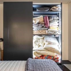 Kleiderschrank Collect Planfront M21 Anthrazit