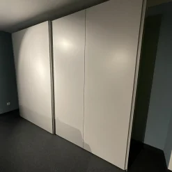 Kleiderschrank Grip Lack Matt Lichtgrau Innen Eiche Melamin Anthrazit