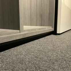 Kleiderschrank Grip Lack Matt Lichtgrau Innen Eiche Melamin Anthrazit