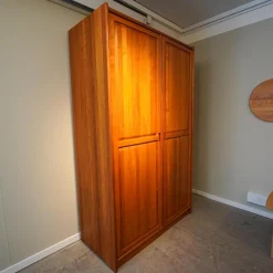 Kleiderschrank K6 Mit 2 Türen Teakholz