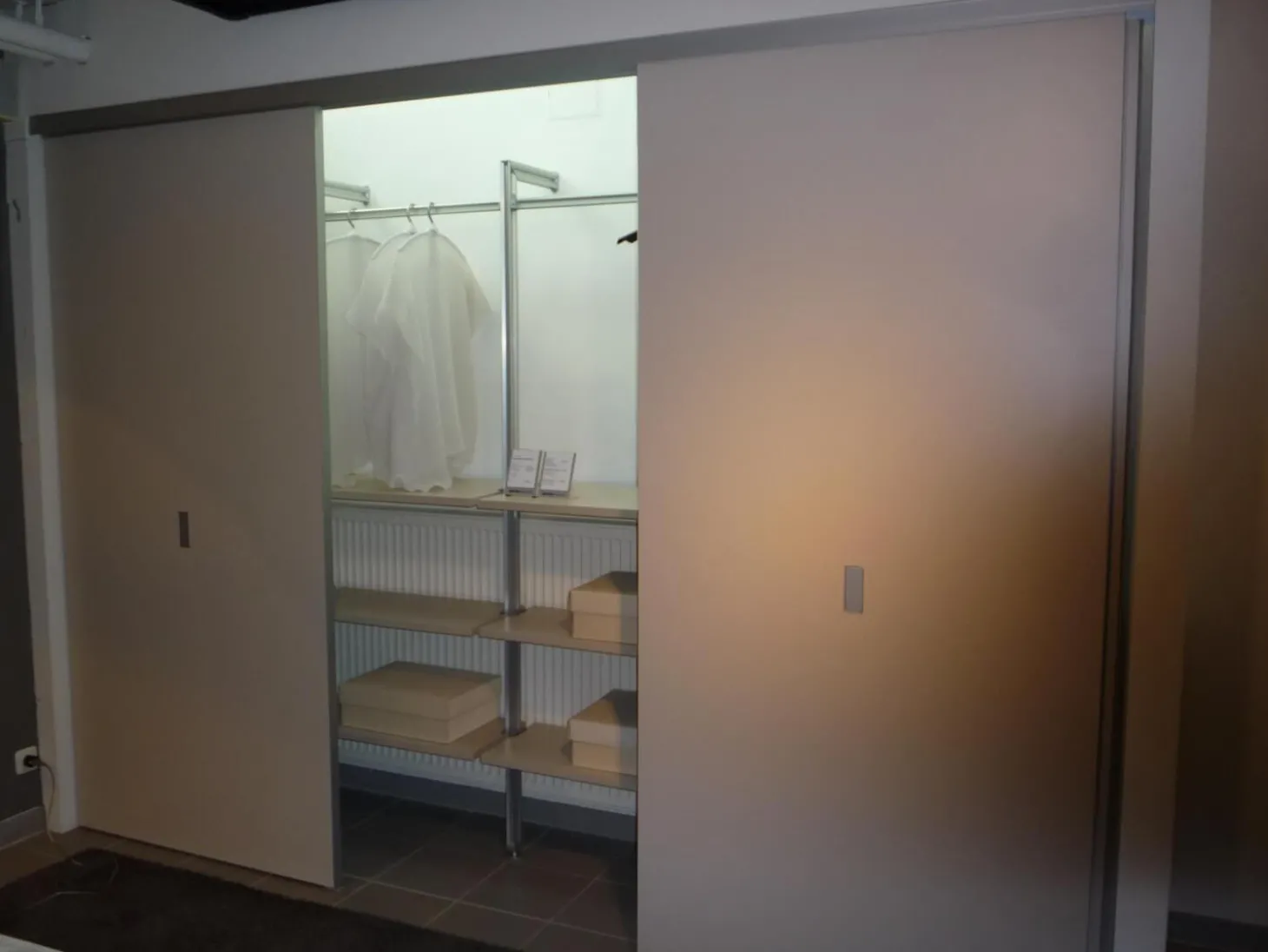 Kleiderschrank Korpus Quattro Plus und Beta Nova Eurodekor U156ST2