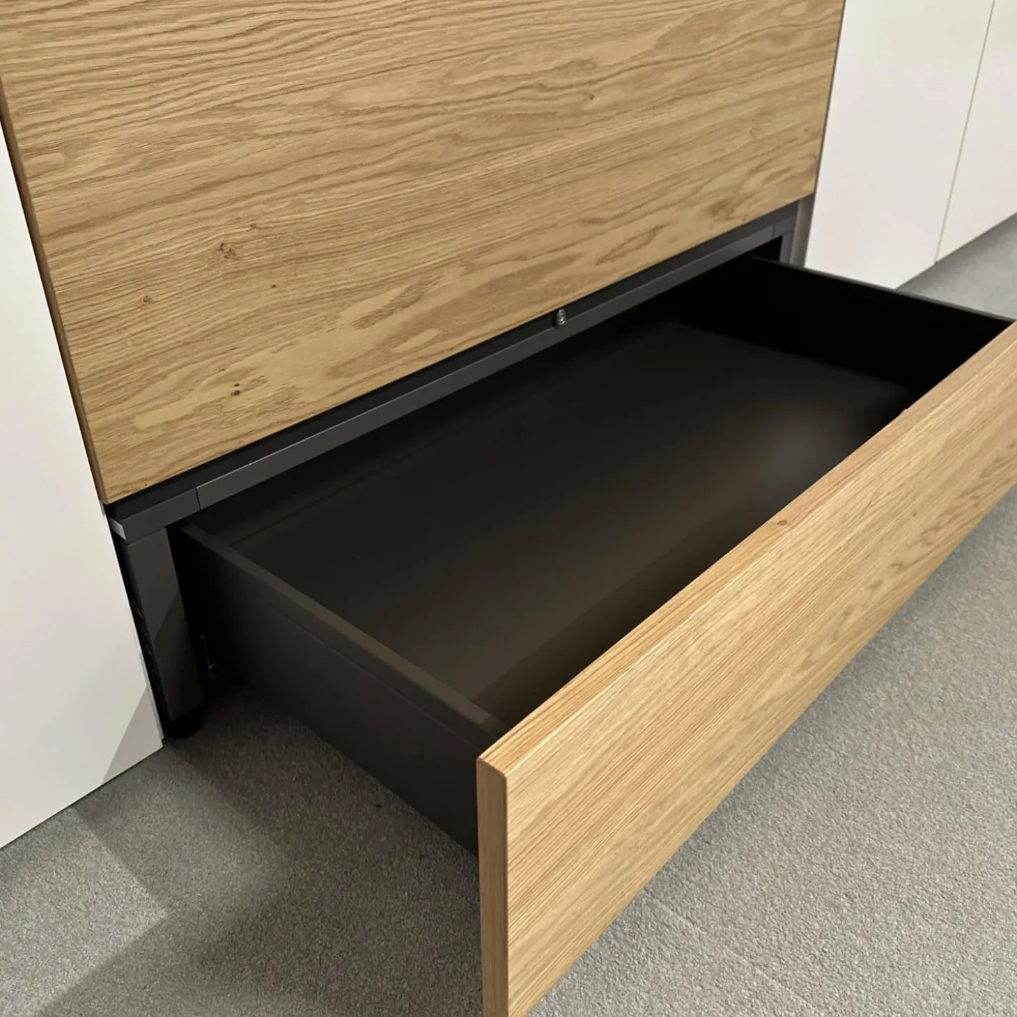 Kleiderschrank Multi Forma Lack Reinweiss Akzent Natureiche