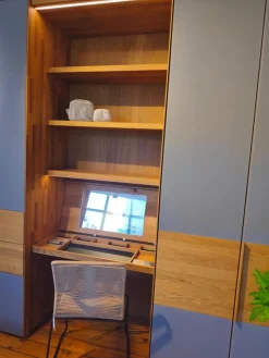 Kleiderschrank Valore Eiche Natur Geölt Front Farbglas Mittelgrau Matt Korpus Buche Mit Beleuchtung