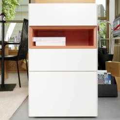 Kommode Cube Light Spanplatte Mattlack Schneeweiß Guave Abdeckplatte Glas