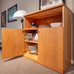 Kommode Cubus Holz Erle Massiv mit 2 Türen