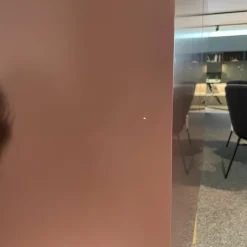 Kommode Just Cube Light Lack M41 Burgund Rot Abdeckplatte Glas Gestell Messingfarben