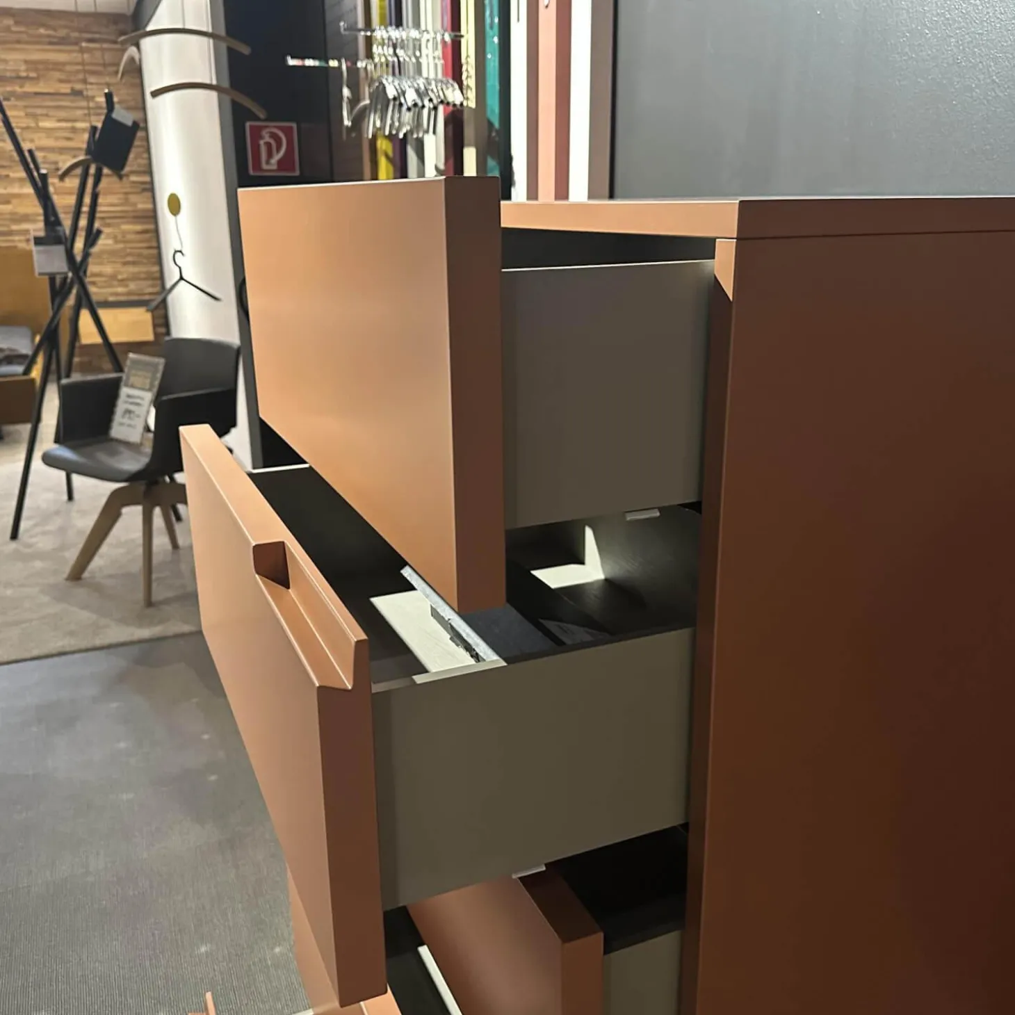 Kommode Lack Matt Mattone M043 Rot Orange