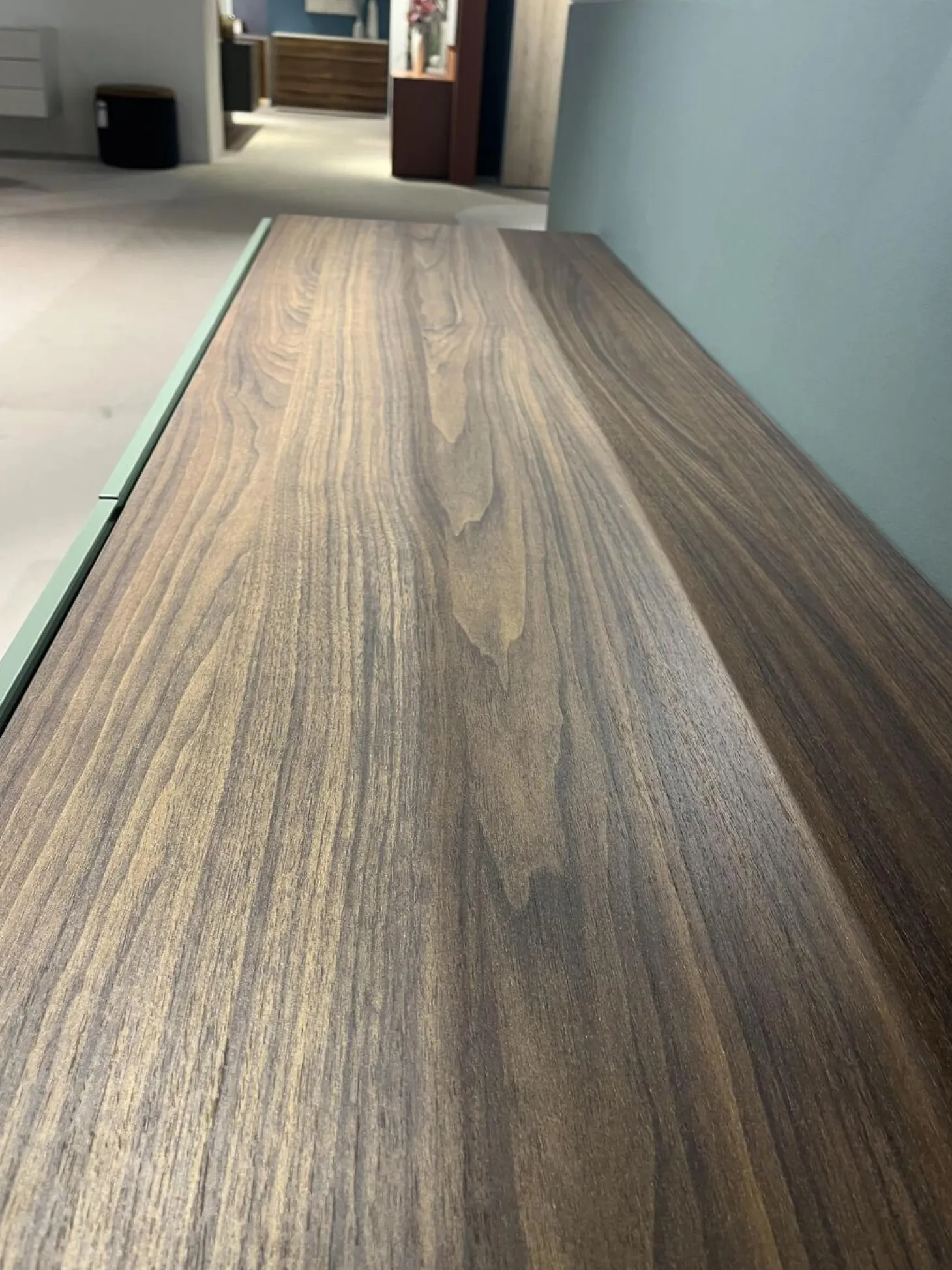 Kommode Night Collection 2022 Easy Front Lack 342 Fogia Matt Grün Korpus Nussbaum 72 Noce