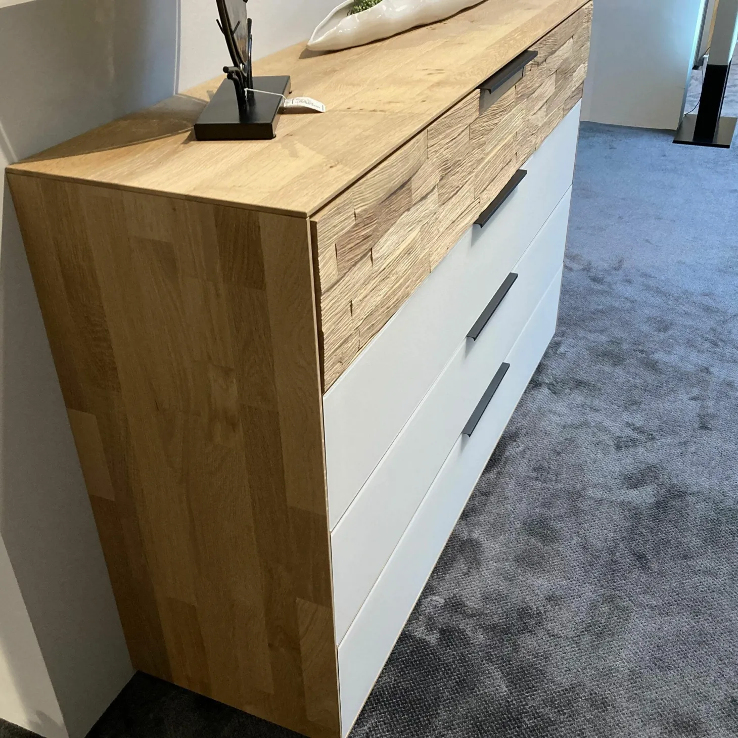 Kommode WSM2800 Wildeiche Soft Gebürstet Mattglas Magnolie 4 Schubkästen