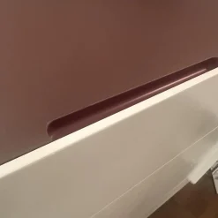 Kommode You 46 Lack Pearl Weiß Matt Oberplatte Linoleum Braun Rot