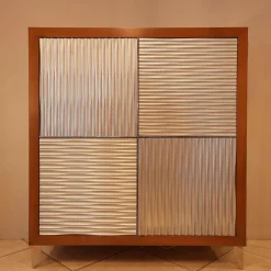 Kommode Zephir Kischbaumholz Massiv Türen Im Edlen Silberglanz Look Grifflos