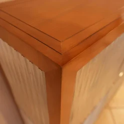 Kommode Zephir Kischbaumholz Massiv Türen Im Edlen Silberglanz Look Grifflos