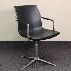 Konferenzstuhl W-Cube 3 Leder Schwarz Gestell Chrom