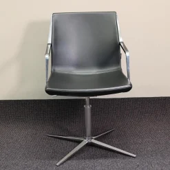 Konferenzstuhl W-Cube 3 Leder Schwarz Gestell Chrom