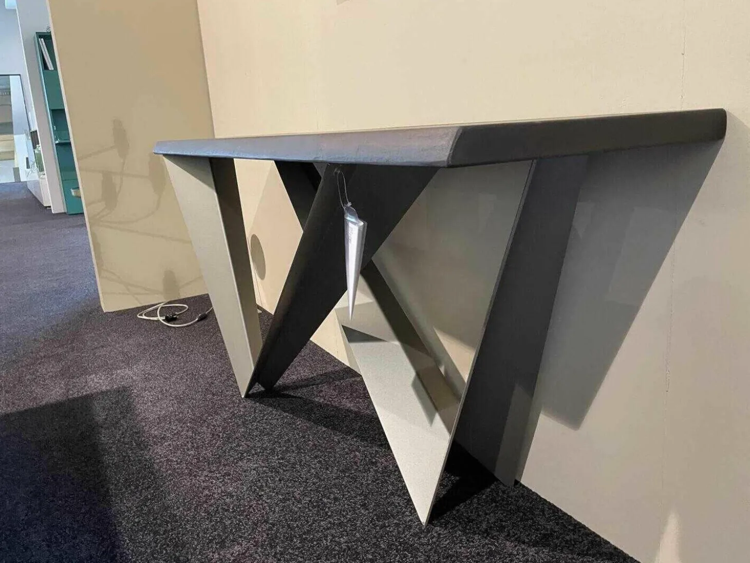 Konsole Westin Top RB Verbrannte Eiche Gestell GFM11 Titan Gaufriert