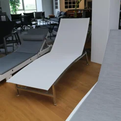 Liege Ocean Club Bezug Gewebe Batyline Weiß Gestell Edelstahl Poliert Verstellbar