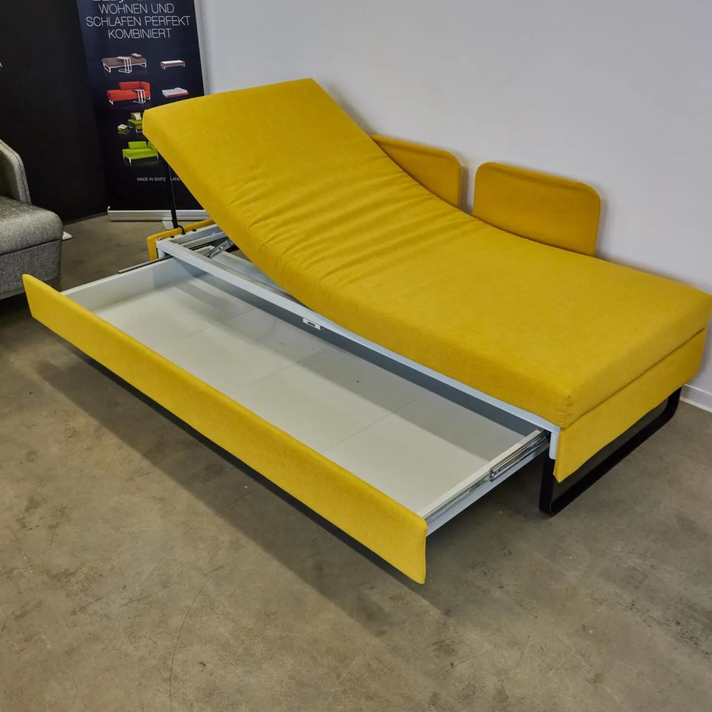 Liege Singolo Stoff Faro Gelb Fuß Schwarz Mit Bettkasten