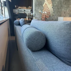 Lounge Sofa Mell Stoff 9131 Anthrazit Gestell M20 Schwarz Lackiert Inklusive Kissen Und Rolle