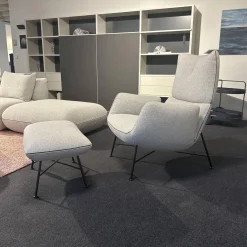 Loungesessel Jalis Stoff 8300 Lichtgrau Grau 4 Fuß Drahtgestell Schwarz Pulverbeschichtet Inklusive Hocker