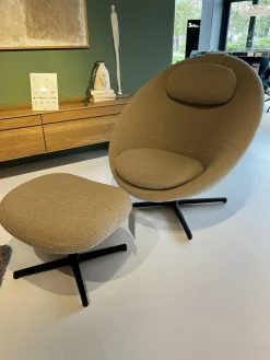 Loungesessel Pace Stoff Textil Light Brown Scent Beige Gestell Aluminium Retour Swivel Schwarz Inklusive Hocker