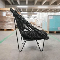 Loungesessel Roy Cocoon Outdoor Kissen Bezug Sunbrella Schwarz Geflecht Polyethylen Schwarz Untergestell Stahl Schwarz