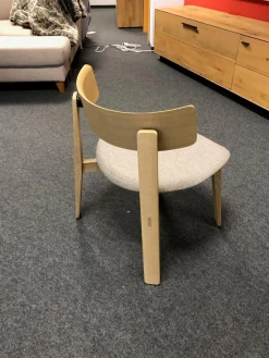 Lounge-Stuhl Nora Eiche Massiv Weiß Geölt Stoff Main Line Flax Archway