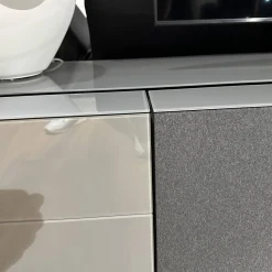 Lowboard Cocoon Glas Cement Grau Stofffront Graphite Grau Inklusive TV-Halterung