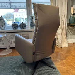 Motorsessel Charly Bezug Leder Normandie Taupe Grau Sternfuß Bronze Matt Mit Aufsthehhilfe Und Motorischer Verstellung