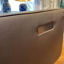 Motorsessel Charly Bezug Leder Normandie Taupe Grau Sternfuß Bronze Matt Mit Aufsthehhilfe Und Motorischer Verstellung