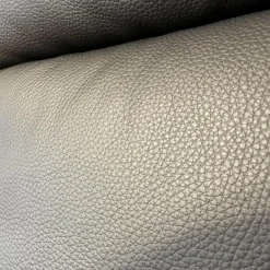 Motorsessel Charly Bezug Leder Normandie Schwarz Sternfuß Chrom Glänzend Mit Aufsthehhilfe Und Motorischer Verstellung