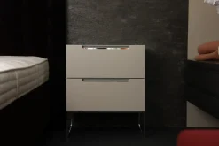 Nachttisch Mell Mattlack M17 Sand Beige Weiß Gestell Chrom Mit 2 Schubladen