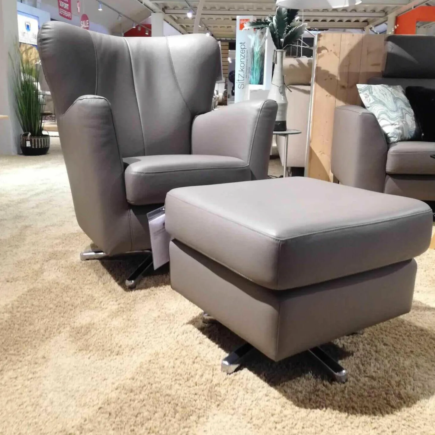 Ohrenbackensessel Florencia Leder Lava Kaltschaum mit Hocker