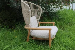 Outdoor Loungesessel Fern Rücken Gewebt Seil White Dune Weiß Hellgrau Gestell Teakholz Kissen Stoff Wave Buff Hellfrau Weiß