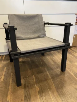 Outdoor Sessel Farmer Stoff Mittelgrau Gestell Und Füße Massivholz Schwarz Geölt Mit Hocker