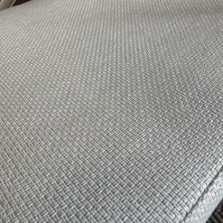 Outdoorgruppe Tisch Traverse Platte Teakholz 4 Stühle Exes Bezug Stoff Creme Gestell Aluminium Weiß