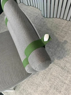 Outdoorsessel Roll Bezug 289 Fog Lamindo und 039 Green Stripe Gestell 721 Chalk