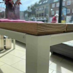 Outdoortisch S600 Akazie Roh Gebürstet Gestell Edelstahl Grauweiß Pulverbeschichtet