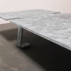 Outdoortisch Stahl Aus Einem Stück Lasergeschnitten und Feuerverzinkt