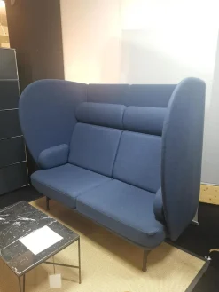 Plenum Zweisitzer Sofa Stoff Capture 6001 Blau Gestell Anthrazit