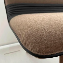 Polsterbank Solid B1222 Stoff LDS37 Linea Nussbaum Geölt