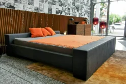 Polsterbett Brian Kopfteil A Niedrig Leder Novara 0523 Black Off Schwarz Fußplatte Holz Schwarz