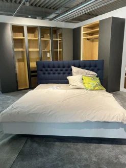 Polsterbett Cilento Lack Kristallgrau Matt Polsterkopfteil Mit Steppung Und Zierknöpfen Stoff 9367 Blau Ohne Matratze