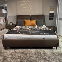 Polsterbett Heaven Leder Galero Nougat Braun Metallfuß Schwarz Inklusive Matratzen