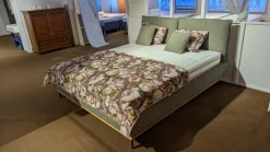 Polsterbett Merida Stoff Trust Lind 740003 Gruün Kopfteil 1857 Metallfuß W010 Schwarz Mit Matratzen