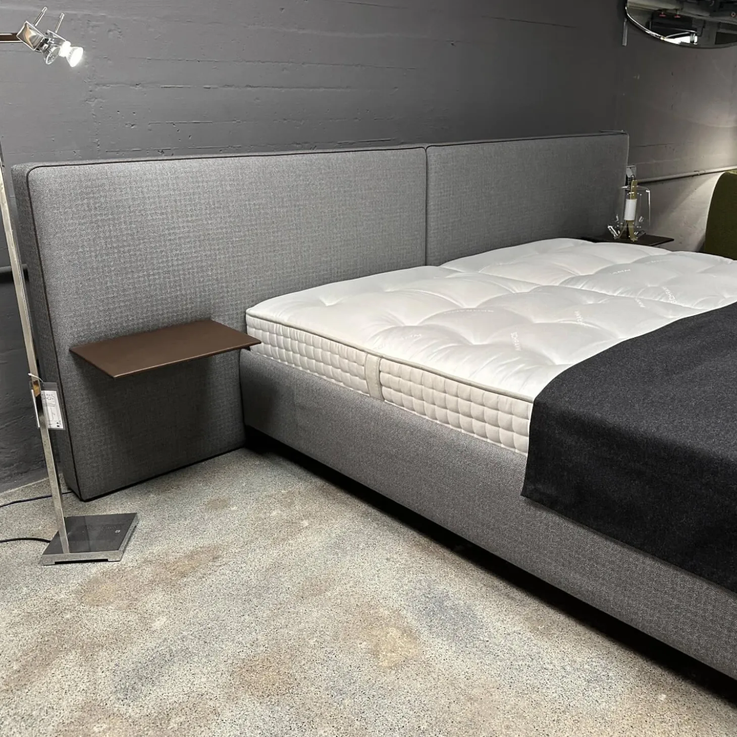 Polsterbett Paio Stoff Mirage Graublau Mit Matratzen Und Motorischer Verstellung