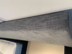 Polsterbett Stoff Maple Anthrazit Mit Lowboard 2 Nachttische Sowie Beleuchtung Im Kopfteil Intrigiert Ohne Matratze Ohne Lattenrost